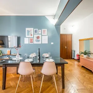 Casa Emilia - * In The Heart Of * Apartment Modena